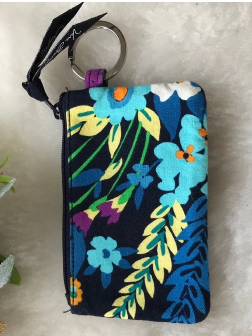 VERA BRADLEY Floral Zip ID Case key ring